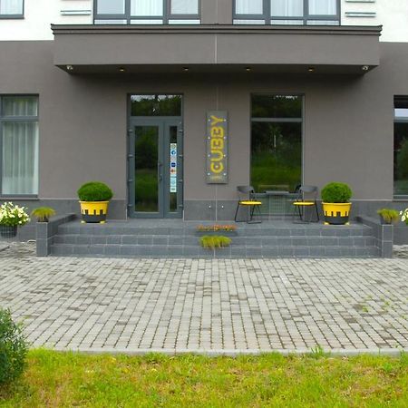 Cubby Hotel Львов Экстерьер фото