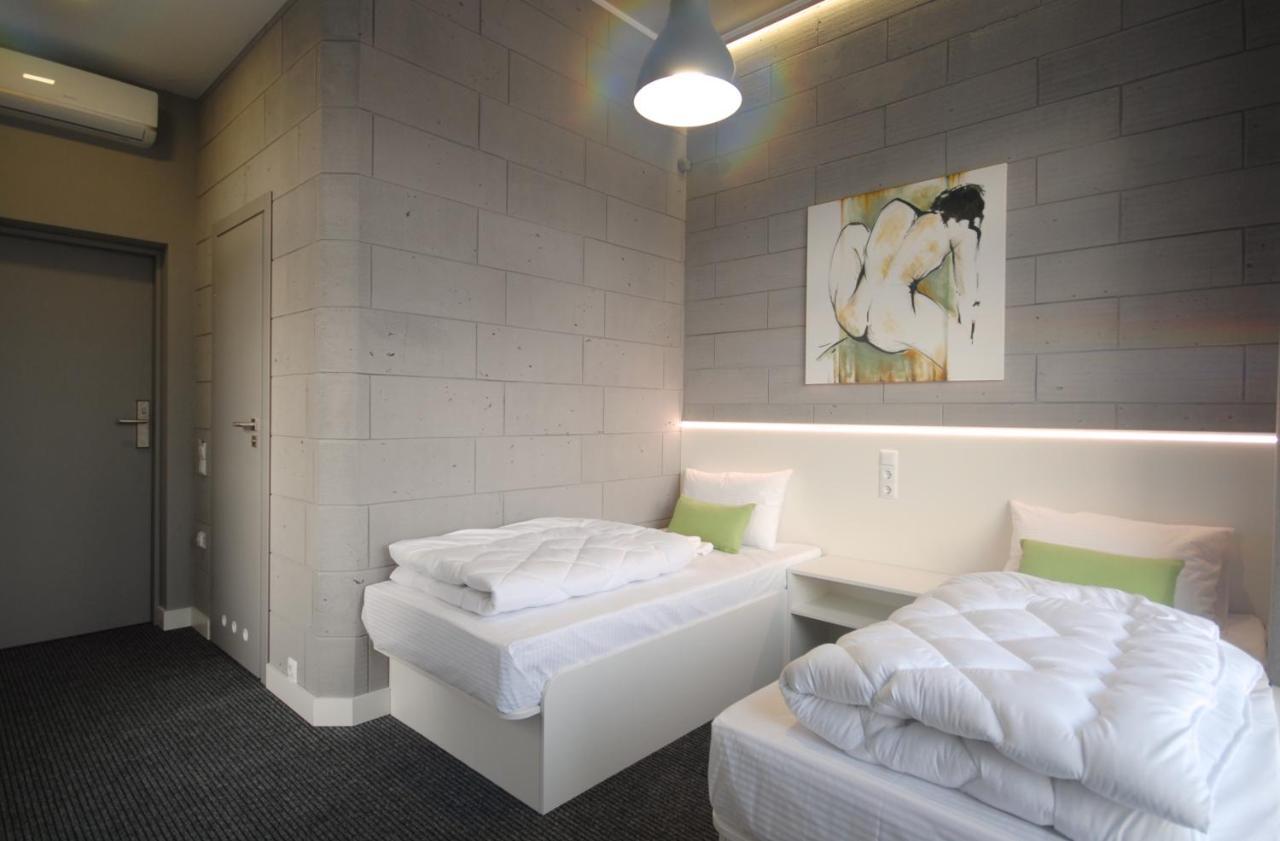 Cubby Hotel Львов Экстерьер фото