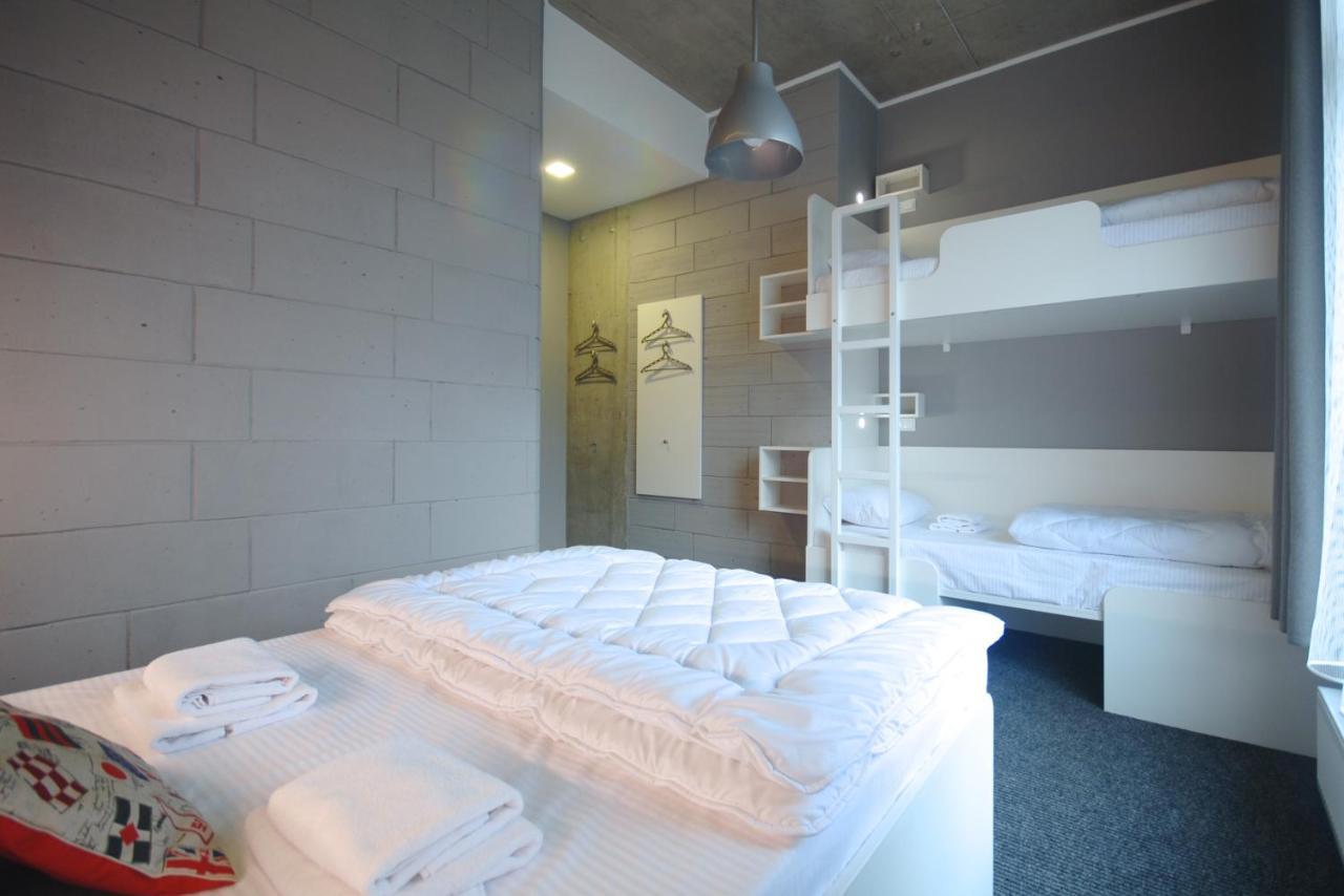 Cubby Hotel Львов Экстерьер фото