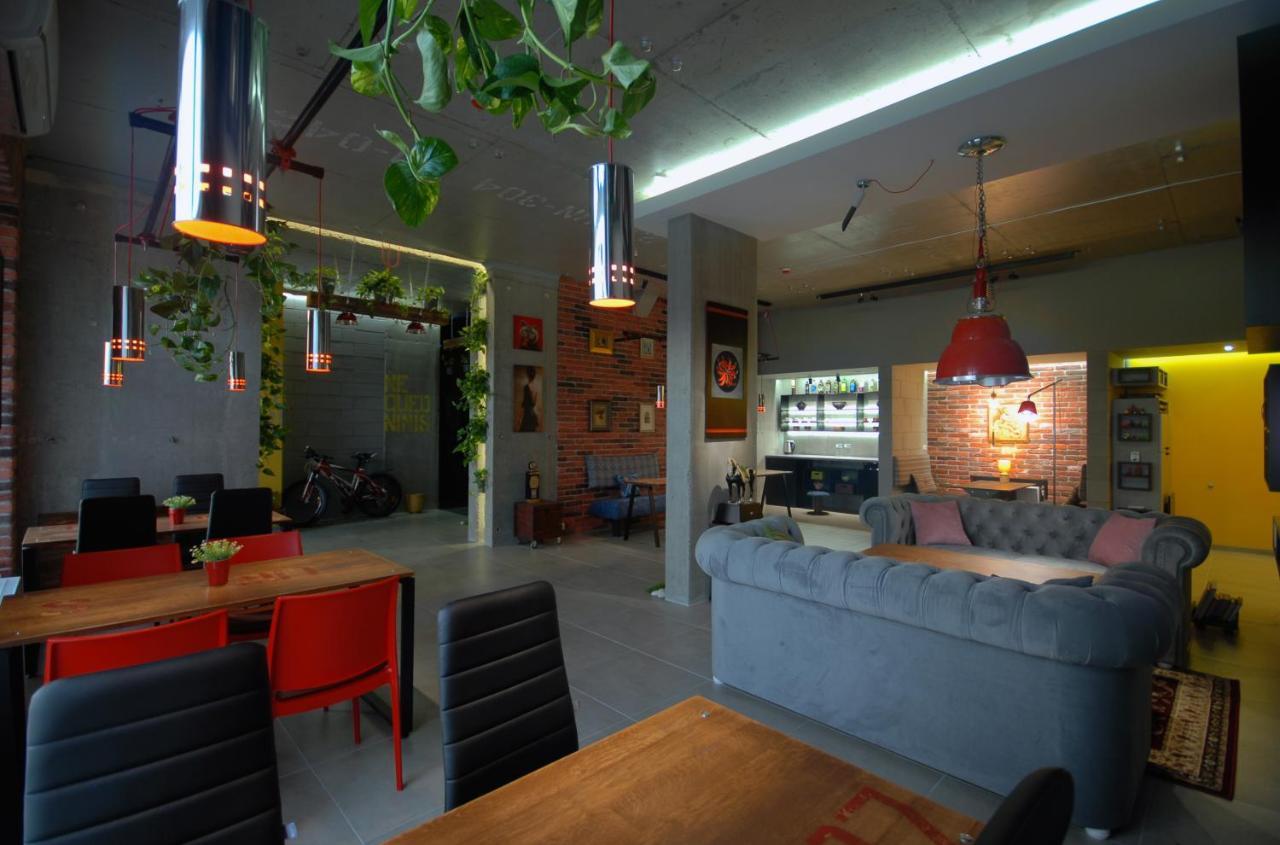 Cubby Hotel Львов Экстерьер фото