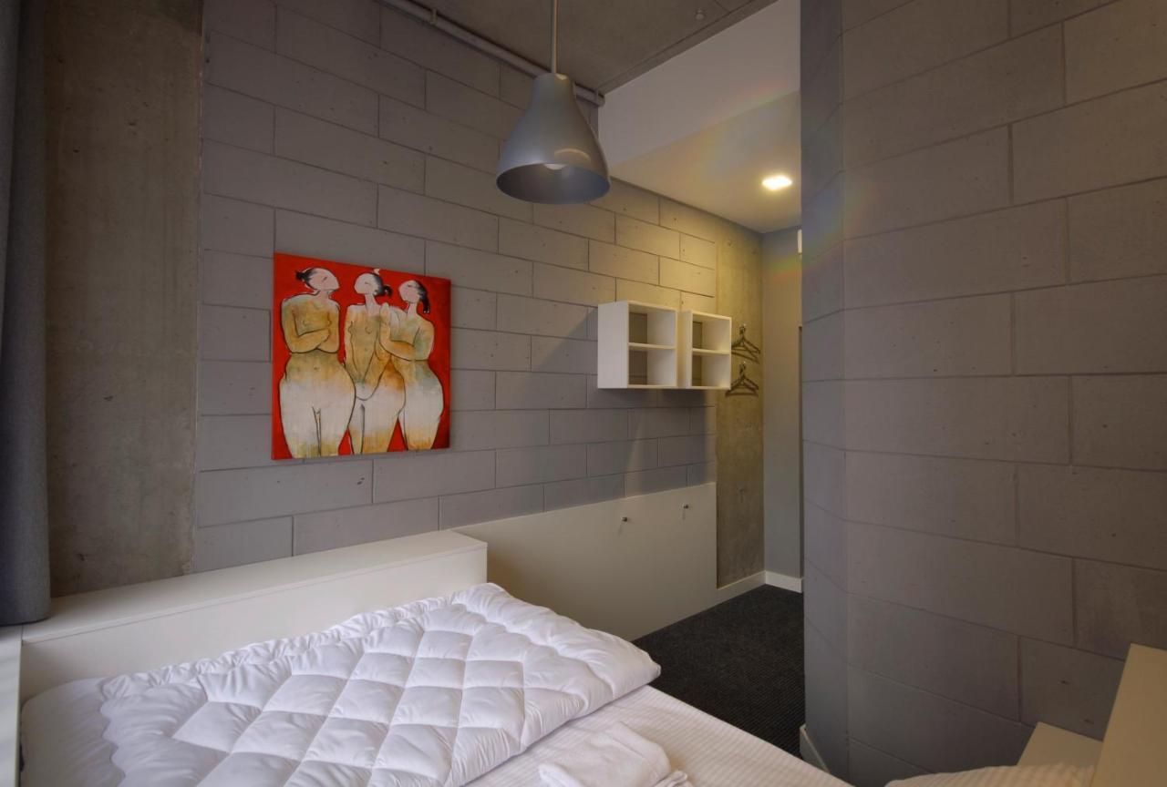 Cubby Hotel Львов Экстерьер фото